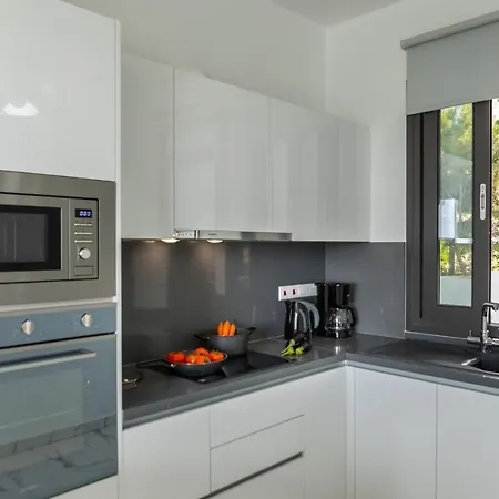 Andromeda, Sea Caves