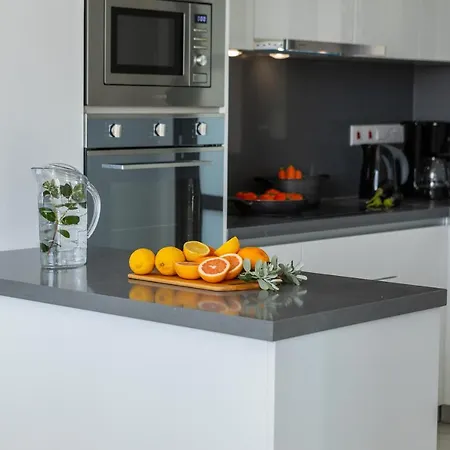 Villa Andromeda, Sea Caves