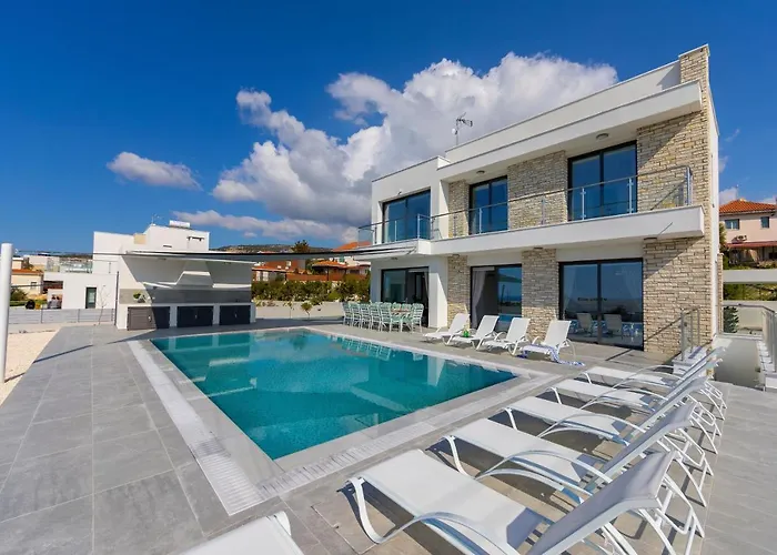 Villa Andromeda, Sea Caves Peyia