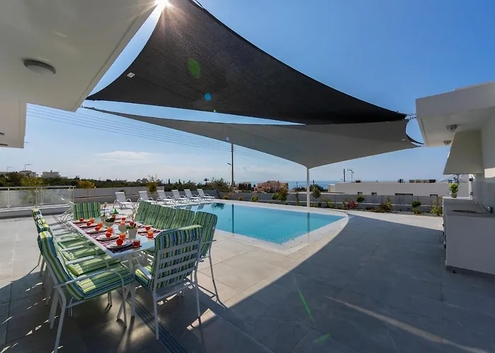 Andromeda, Sea Caves Villa