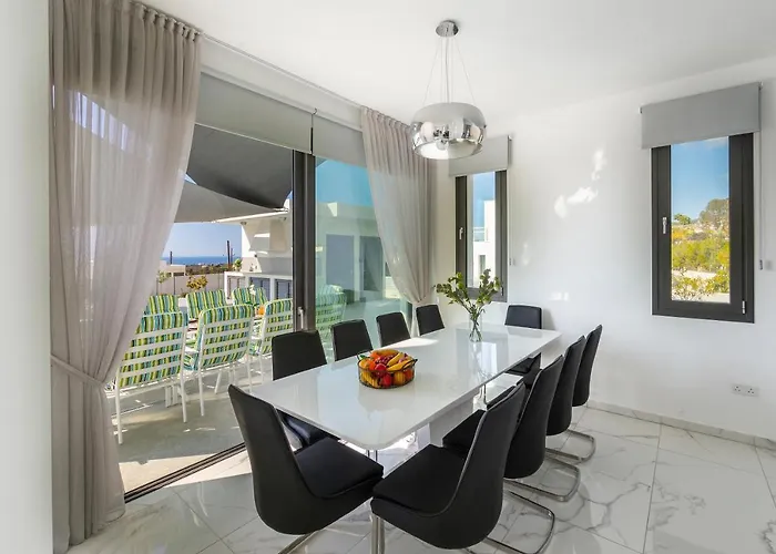 Andromeda, Sea Caves