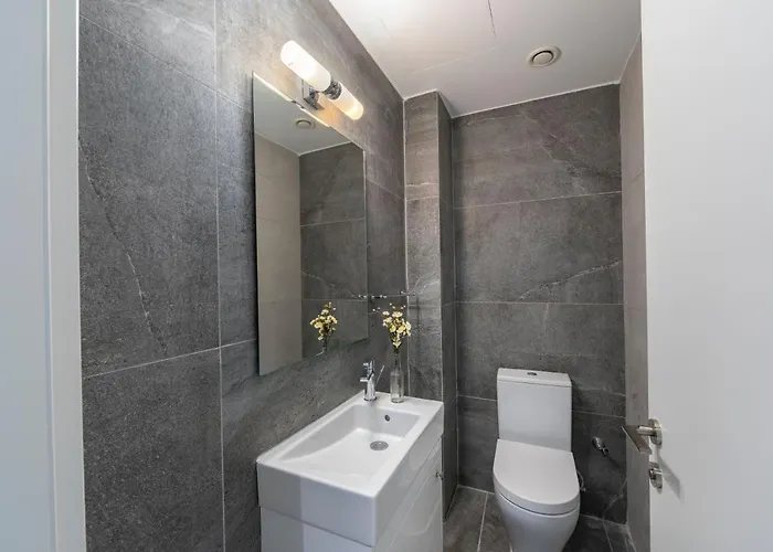 Andromeda, Sea Caves * ペイヤ