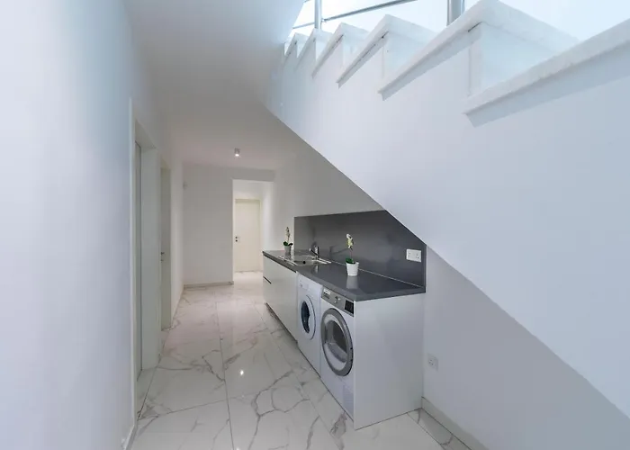 Andromeda, Sea Caves * ペイヤ