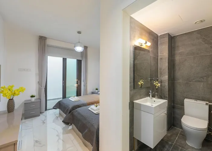 Andromeda, Sea Caves * ペイヤ