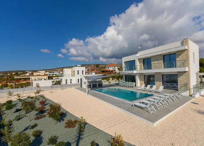 Andromeda, Sea Caves Villa